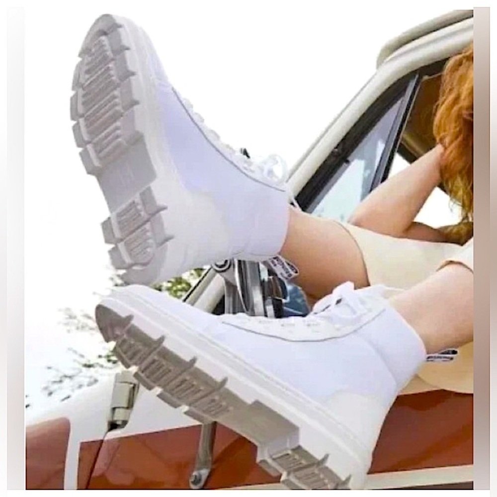 Dr. Martens Free People Combs Platform Combat Boots Tough Poly Leather Lace Up